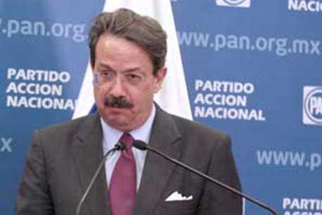 Dan nuevo cargo a Molinar Horcasitas en el PAN