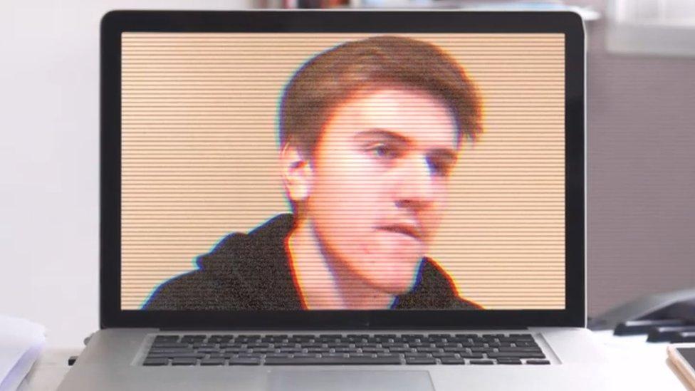 El hacker adolescente que gana 100 mil mdd al año trabajando solamente 20 horas por semana