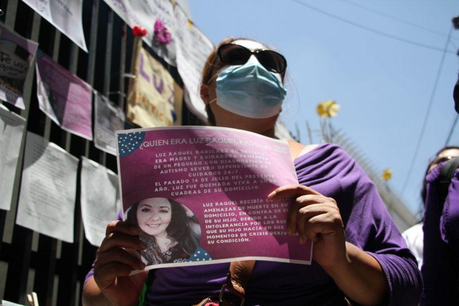 Fiscalía de Jalisco revictimiza a Luz Raquel por segunda vez: ella hizo pintas con amenazas, dice