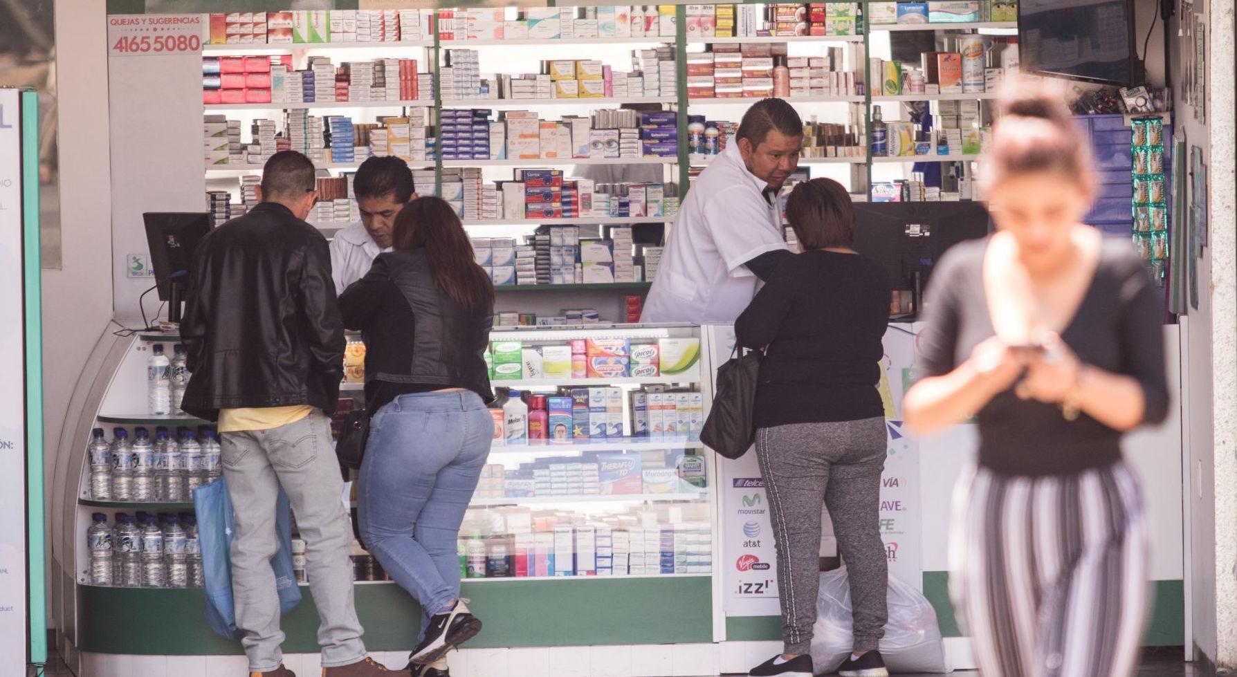 24.3 millones de hogares en México tienen que poner de su bolsillo para atender su salud