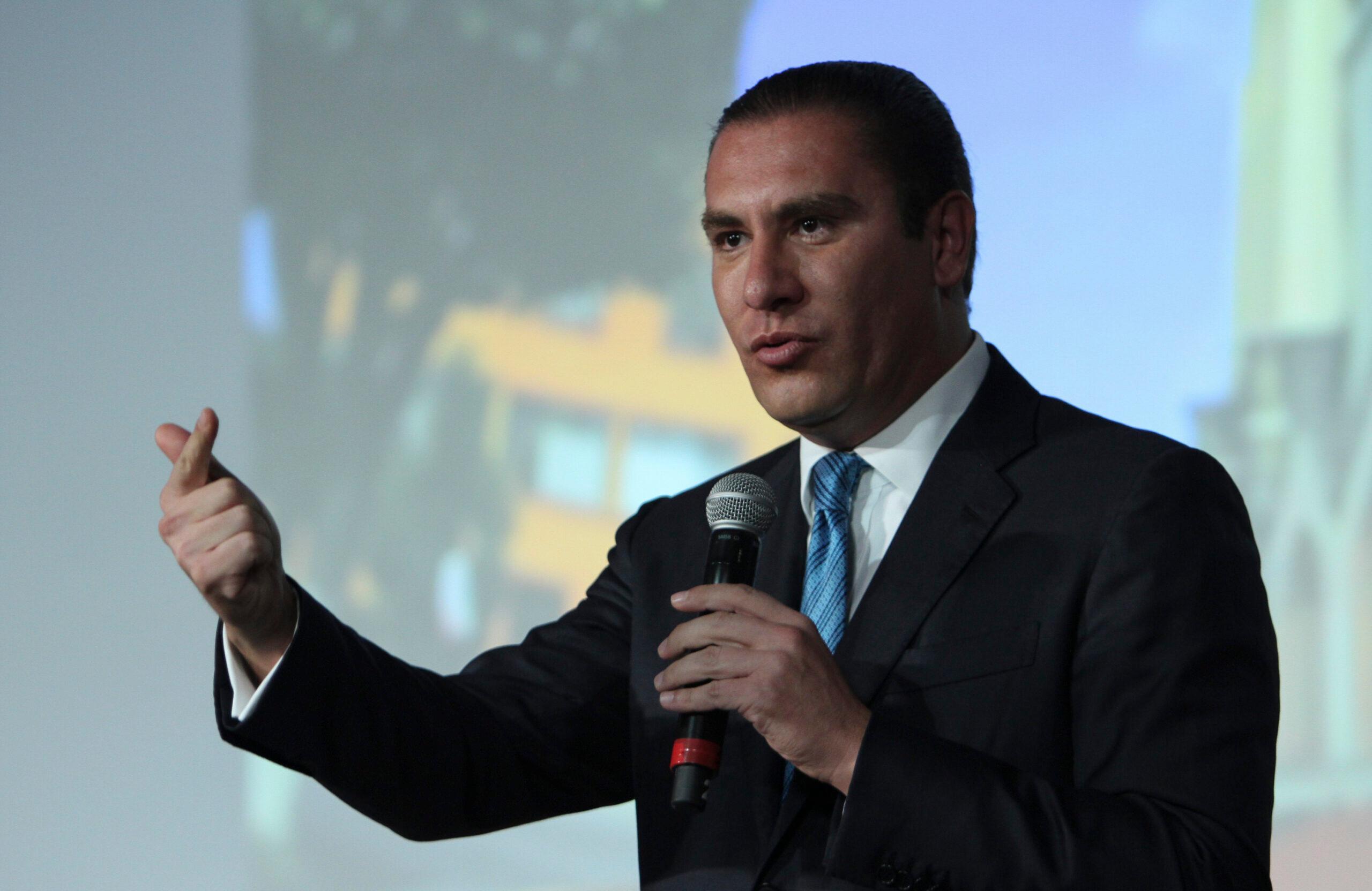 Moreno Valle entrega al Congreso de Puebla la iniciativa de Ley de Transparencia