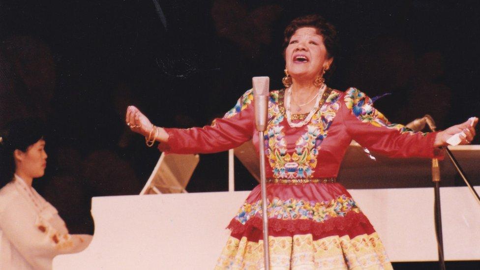 Pastorita Huaracina, la cantante peruana que triunfó en Corea del Norte