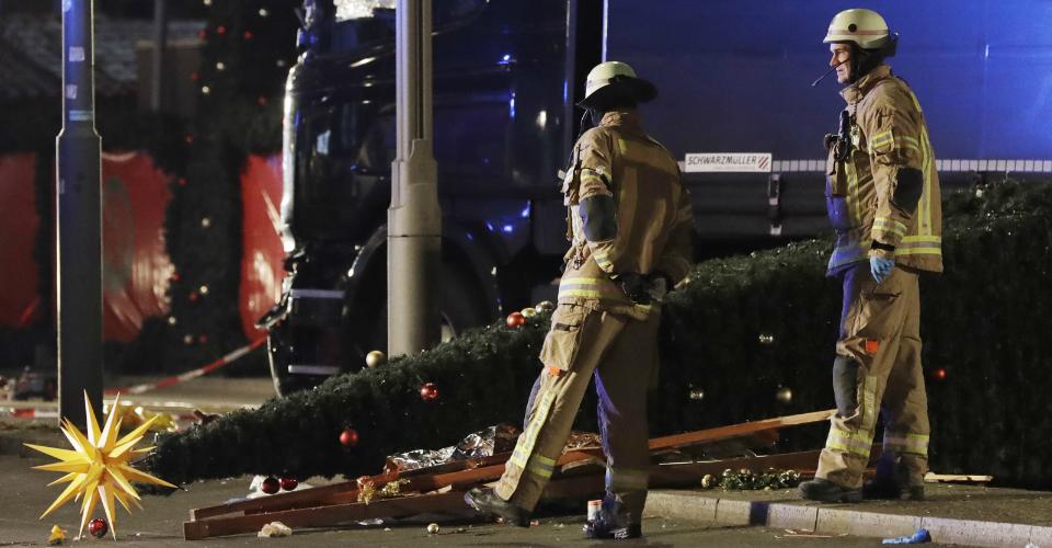 El mercado se convirtió en una carnicería: los testimonios tras el ataque del camión en Berlín