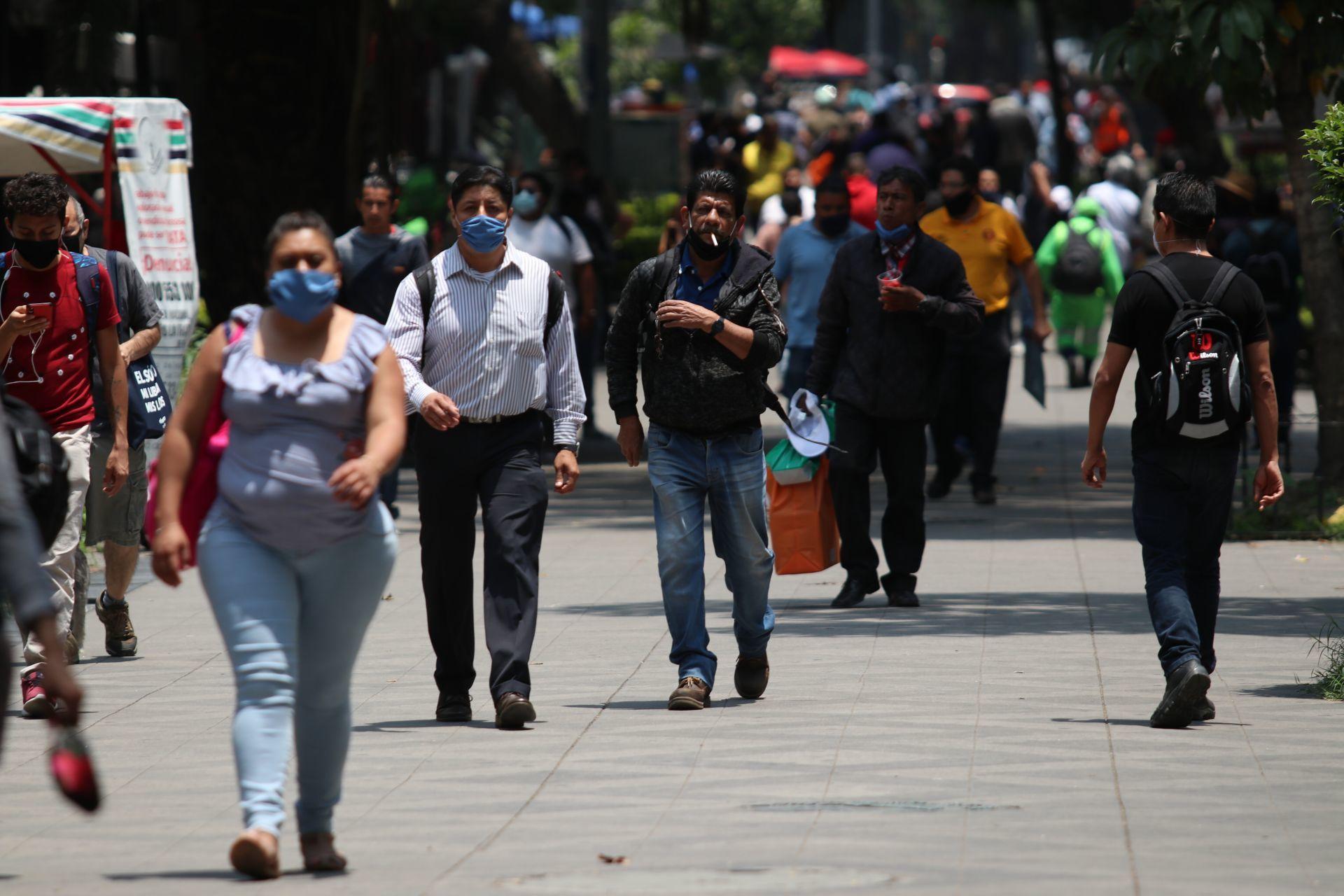 CDMX sigue en naranja: prevén abrir servicios religiosos y bibliotecas el 26 de julio