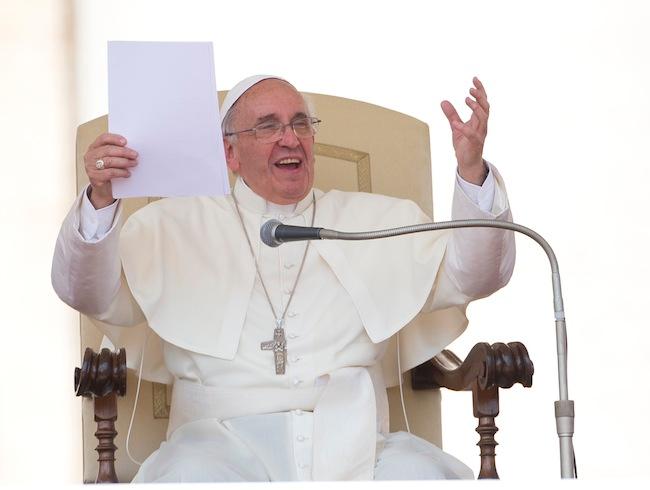 Papa crea comisión para investigar al Banco del Vaticano