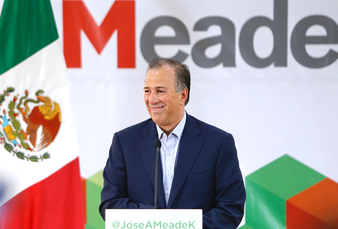 Meade presume que por su trabajo hay políticos corruptos en la cárcel, pero no dice quiénes son