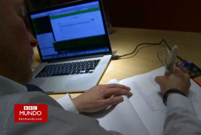 El bolígrafo que detecta errores ortográficos