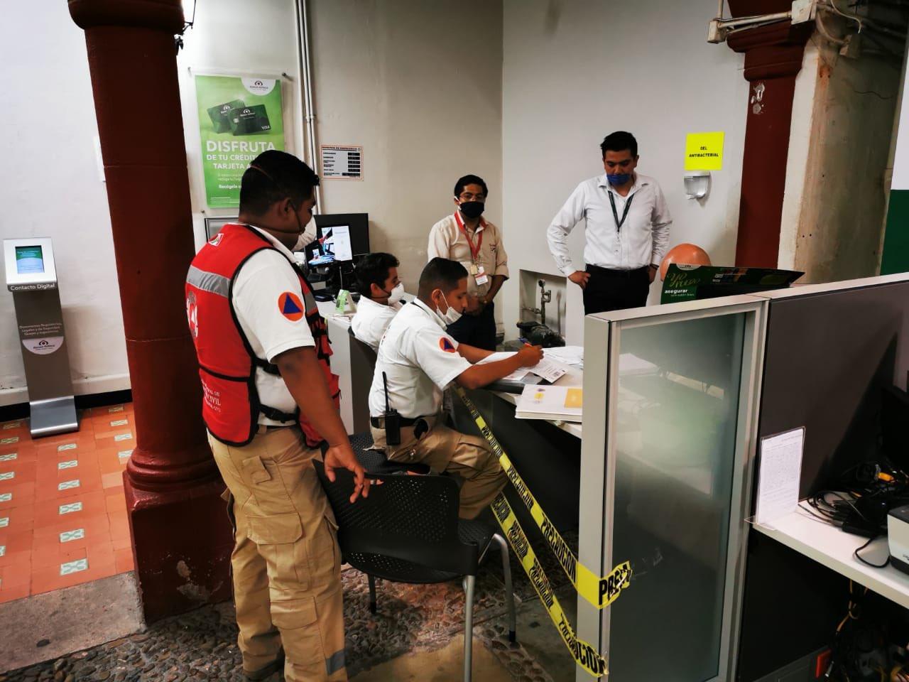 “Increíble la voracidad”: Alcalde de San Miguel de Allende clausura sucursal de Banco Azteca