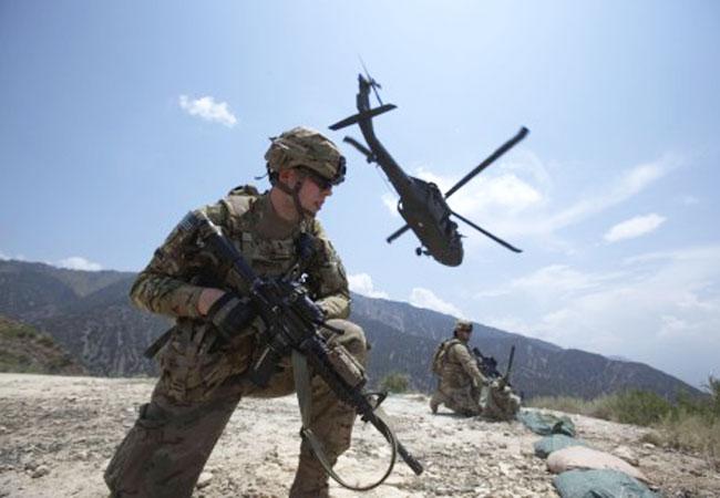 EU busca desplegar 40 helicópteros en frontera con México: WP