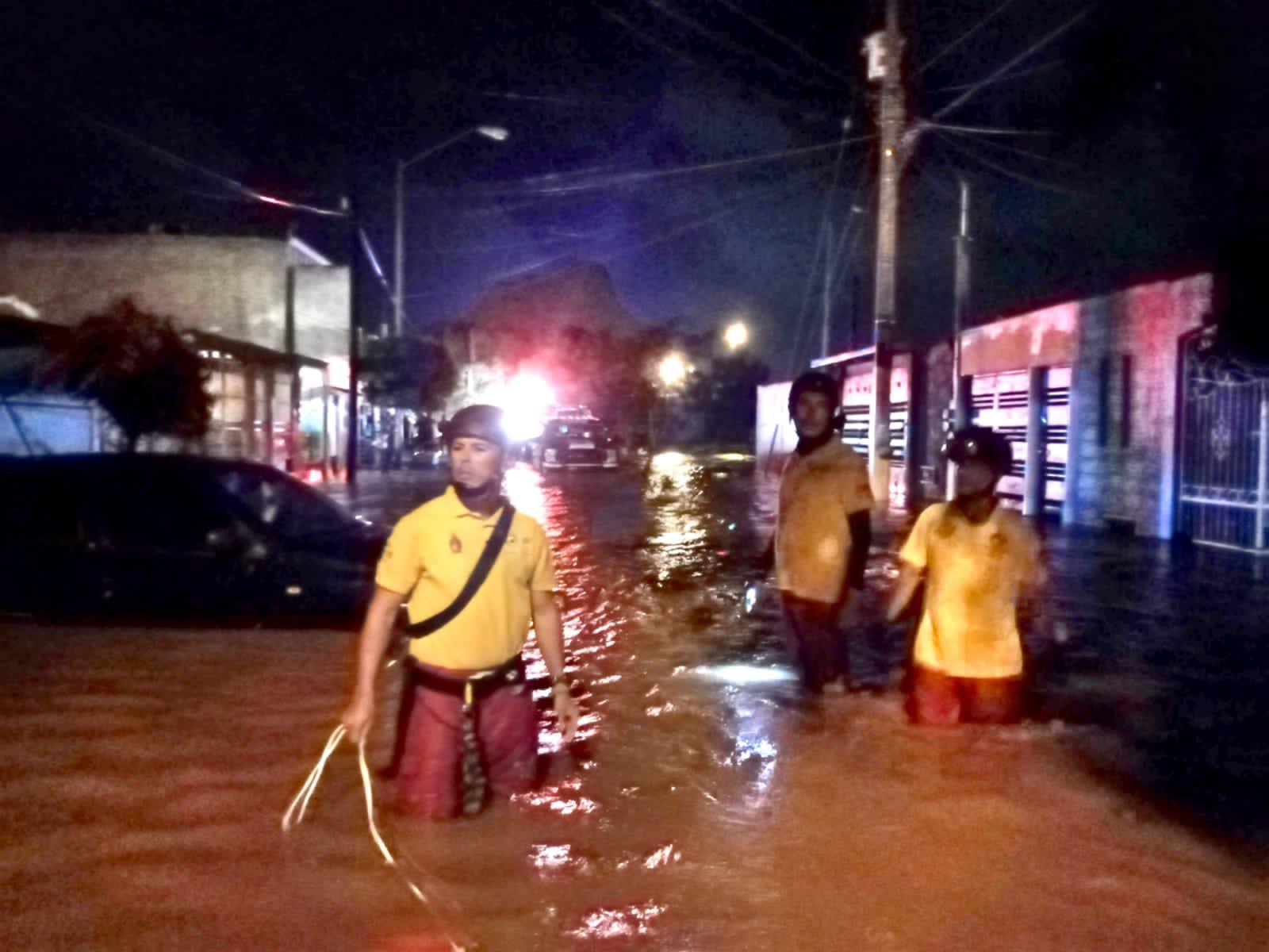 Pamela toca tierra como huracán categoría 1; provoca lluvias e inundaciones en Sinaloa