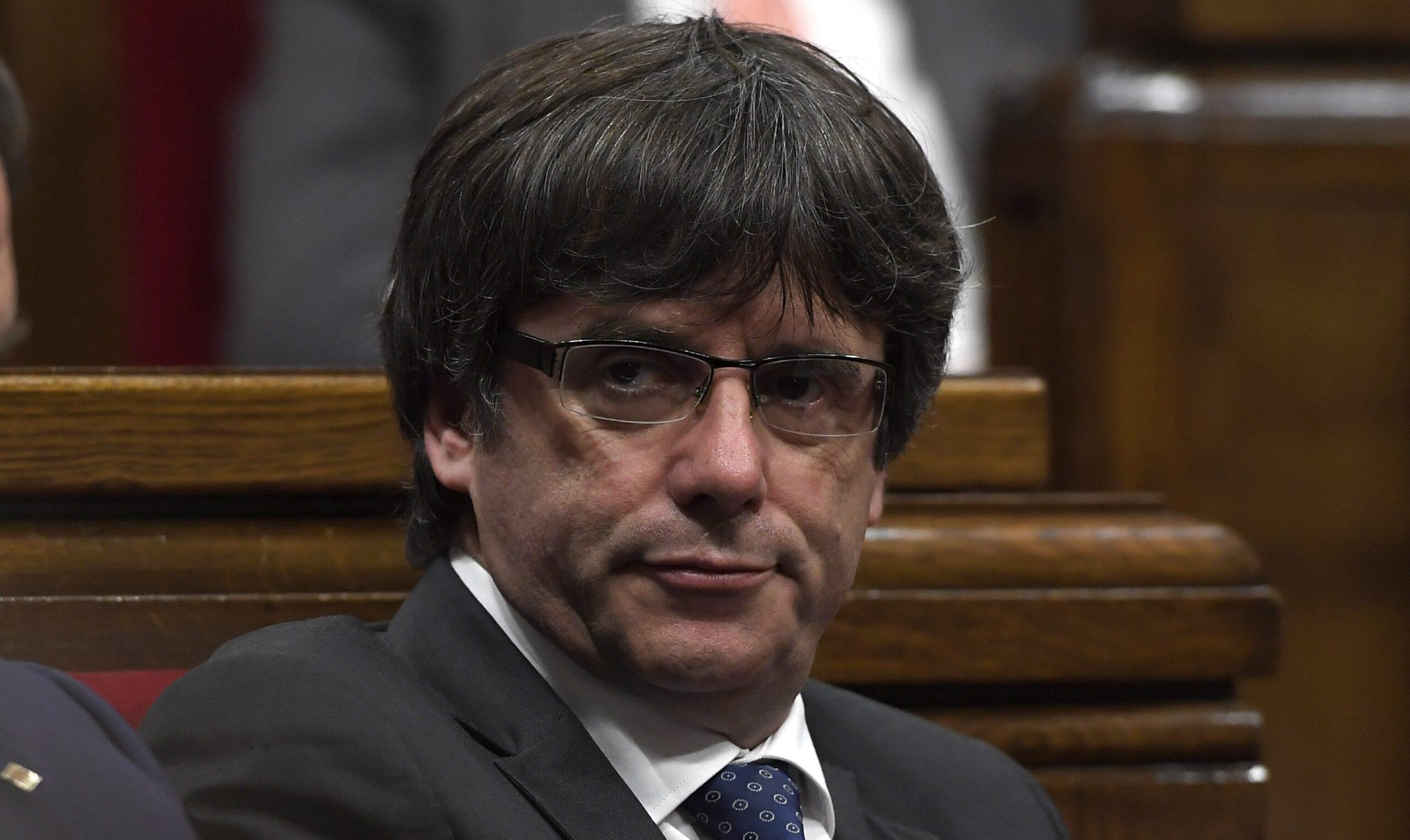 Expresidente de Cataluña y colaboradores se refugian en Bélgica, tras ser acusados de rebelión