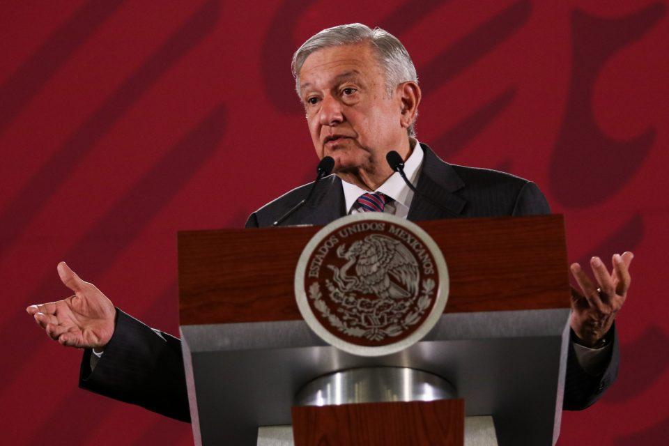 “No veo que alguien quiera retorcer la ley”, asegura AMLO sobre juez del caso Rosario Robles