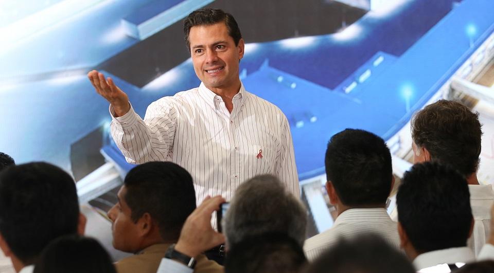 Verificado.mx: EPN nunca dijo que trabajadores perderán su pensión si se cancela el nuevo aeropuerto