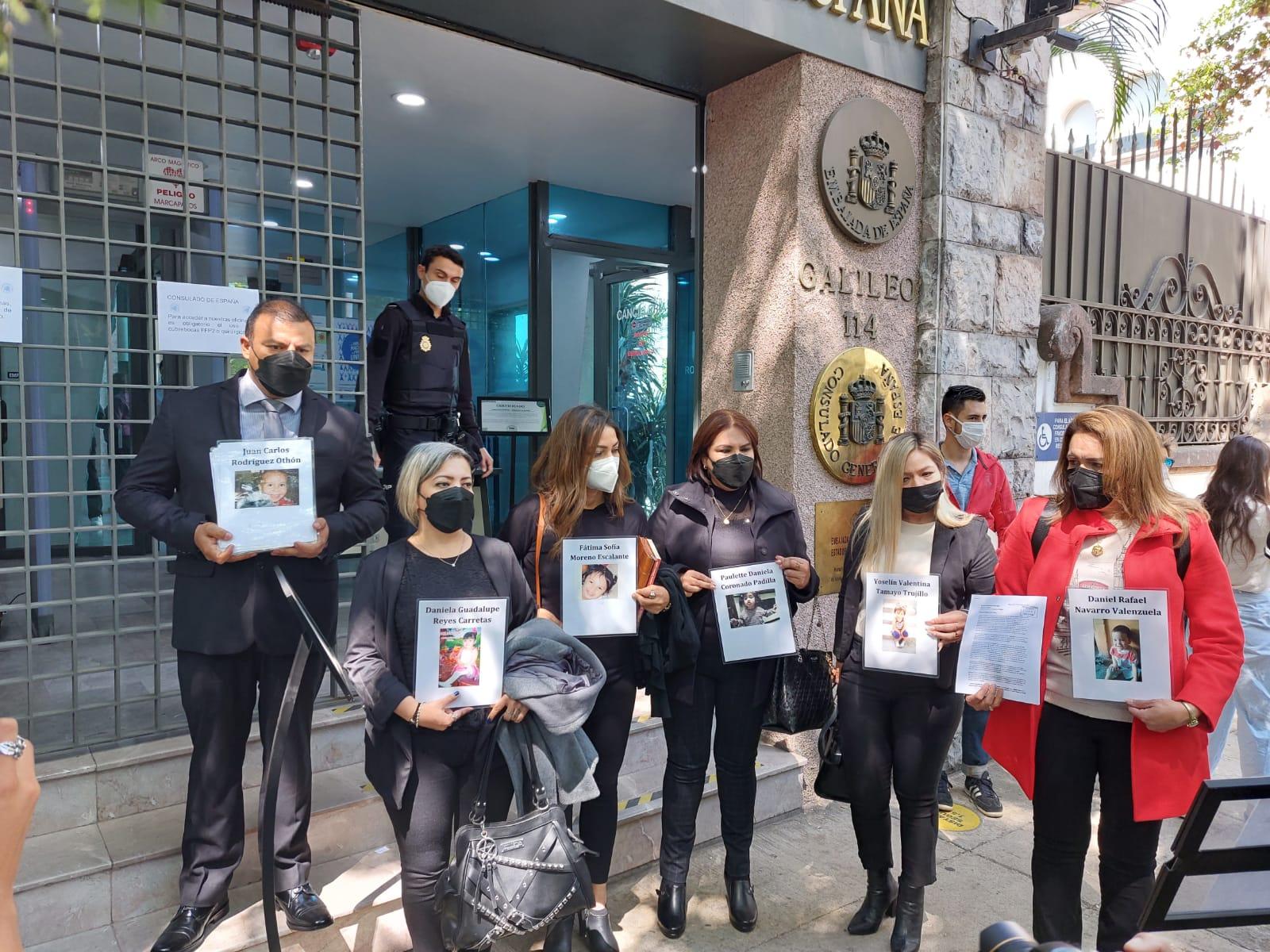 Padres de la Guardería ABC buscan que España rechace a Claudia Pavlovich como cónsul