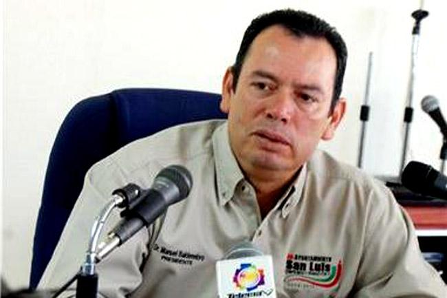 Alcalde “Mata Perros” compite por <br>diputación federal