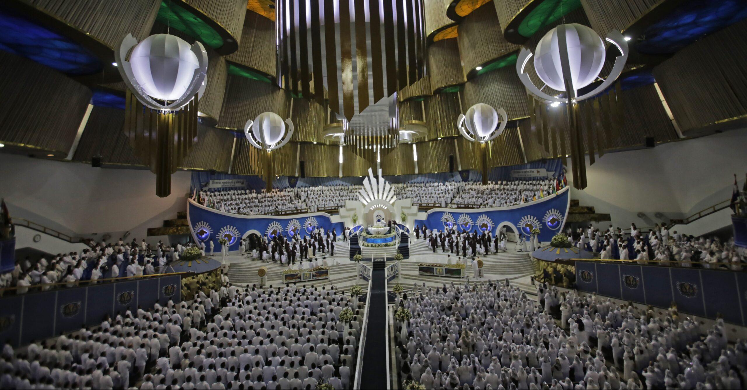 Iglesia de La Luz del Mundo dice que le prestarán escuelas para albergar a sus fieles en Jalisco; SEP lo niega