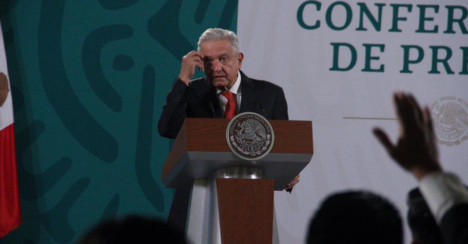 INE revira a AMLO: presidente sí sabía de apercibimiento por conferencias