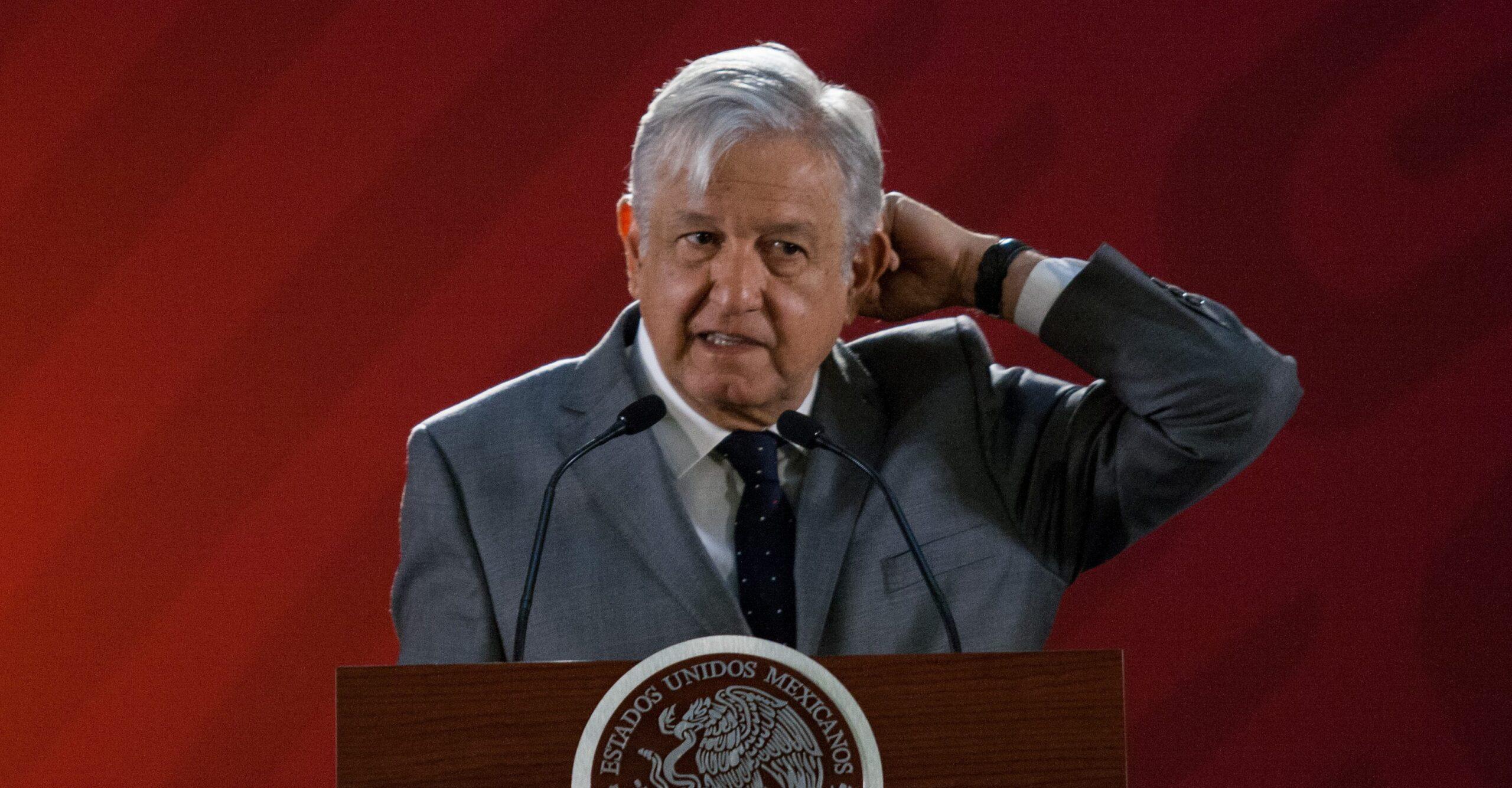 78% aprueba a AMLO; combate al huachicol y vender el avión entre acciones más aplaudidas