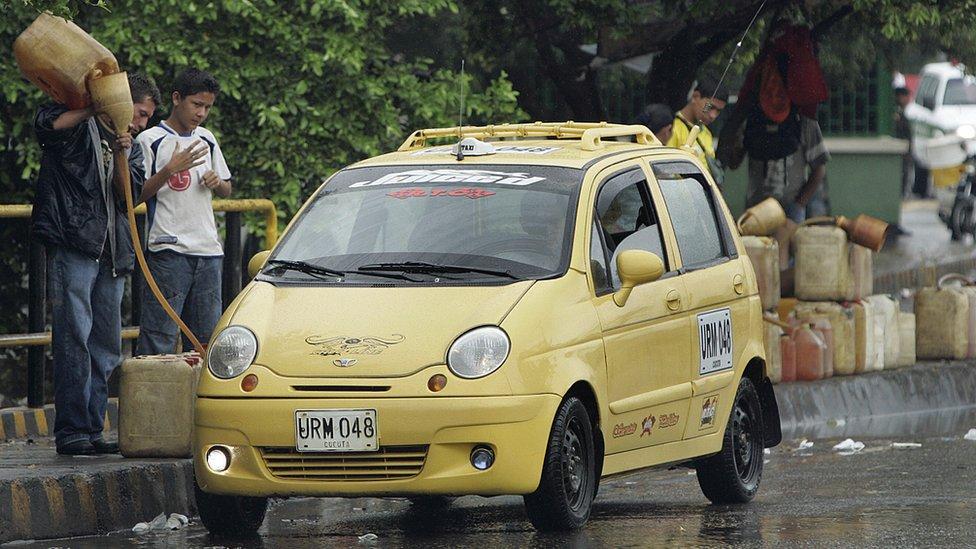 “Aquí también hace falta ayuda”: las carencias de Cúcuta, la ciudad que almacena la “ayuda humanitaria” que quieren hacer llegar a Venezuela