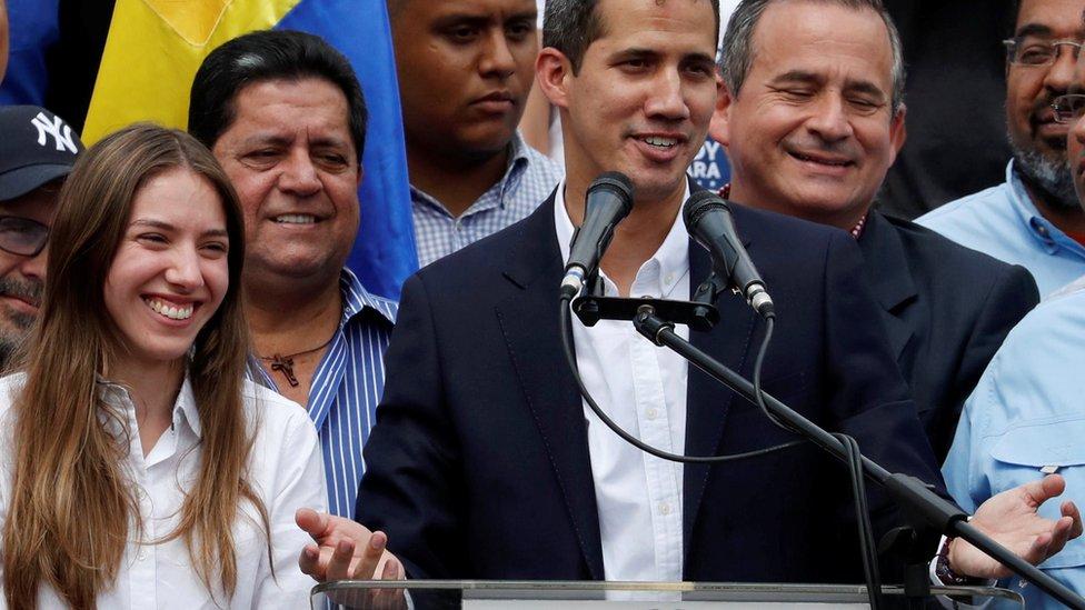 Crisis en Venezuela: Así fue el masivo recibimiento a Juan Guaidó, el líder opositor que desafía a Nicolás Maduro