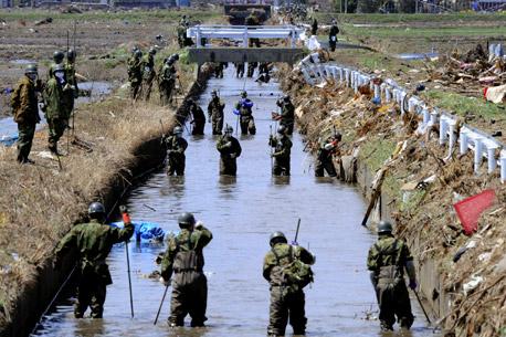 Inician operación de búsqueda para encontrar casi 12 mil desaparecidos en Japón