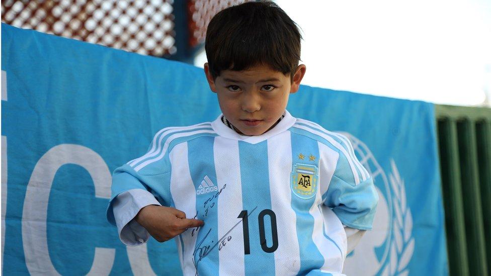 El calvario que vive Murtaza Ahmadi, el “pequeño Messi”, por amenazas del Talibán en Afganistán