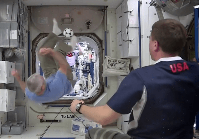 El partido Alemania <i>vs</i> EU, en versión espacial