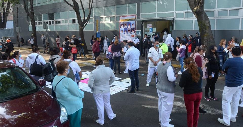 Juez concede suspensión a médica del ISSSTE para no trabajar en hospital COVID durante lactancia