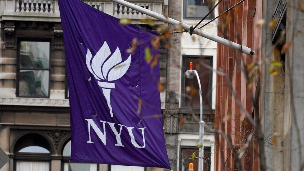 Por qué la Universidad de Nueva York ofrecerá gratis la costosa carrera de medicina para todos sus alumnos