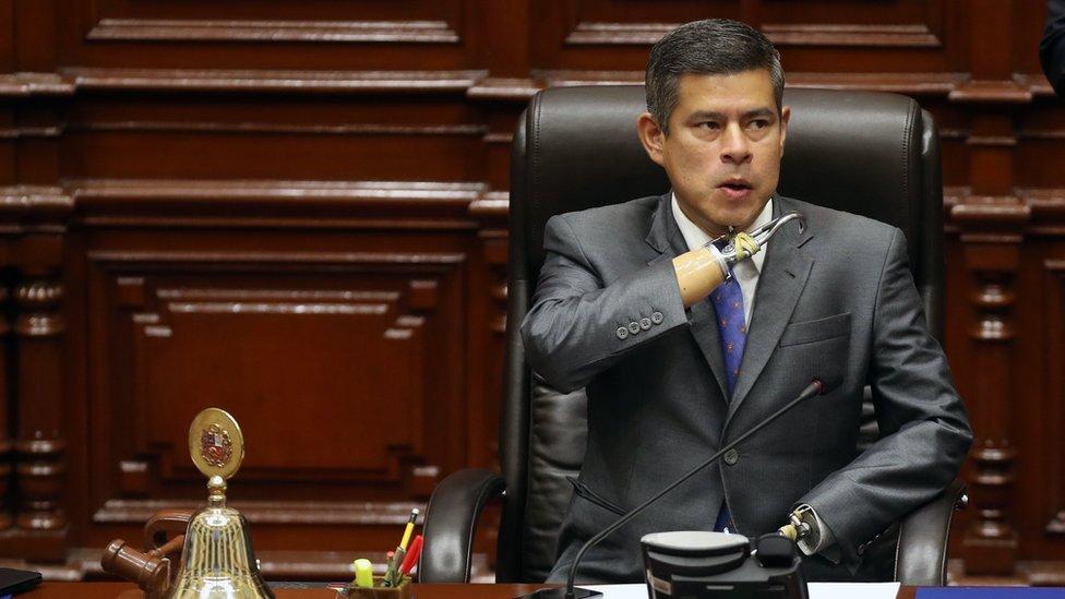 El Congreso de Perú debate la aceptación de la renuncia del presidente Pedro Pablo Kuczynski