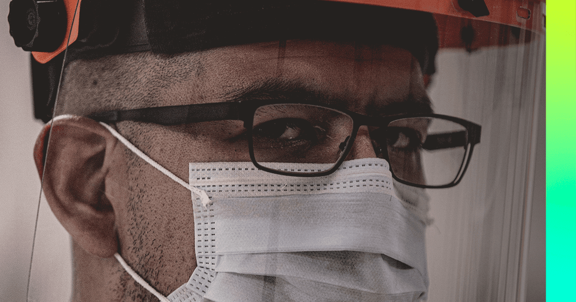 Tengo miedo, pero no puedo derrumbarme, no frente a un paciente