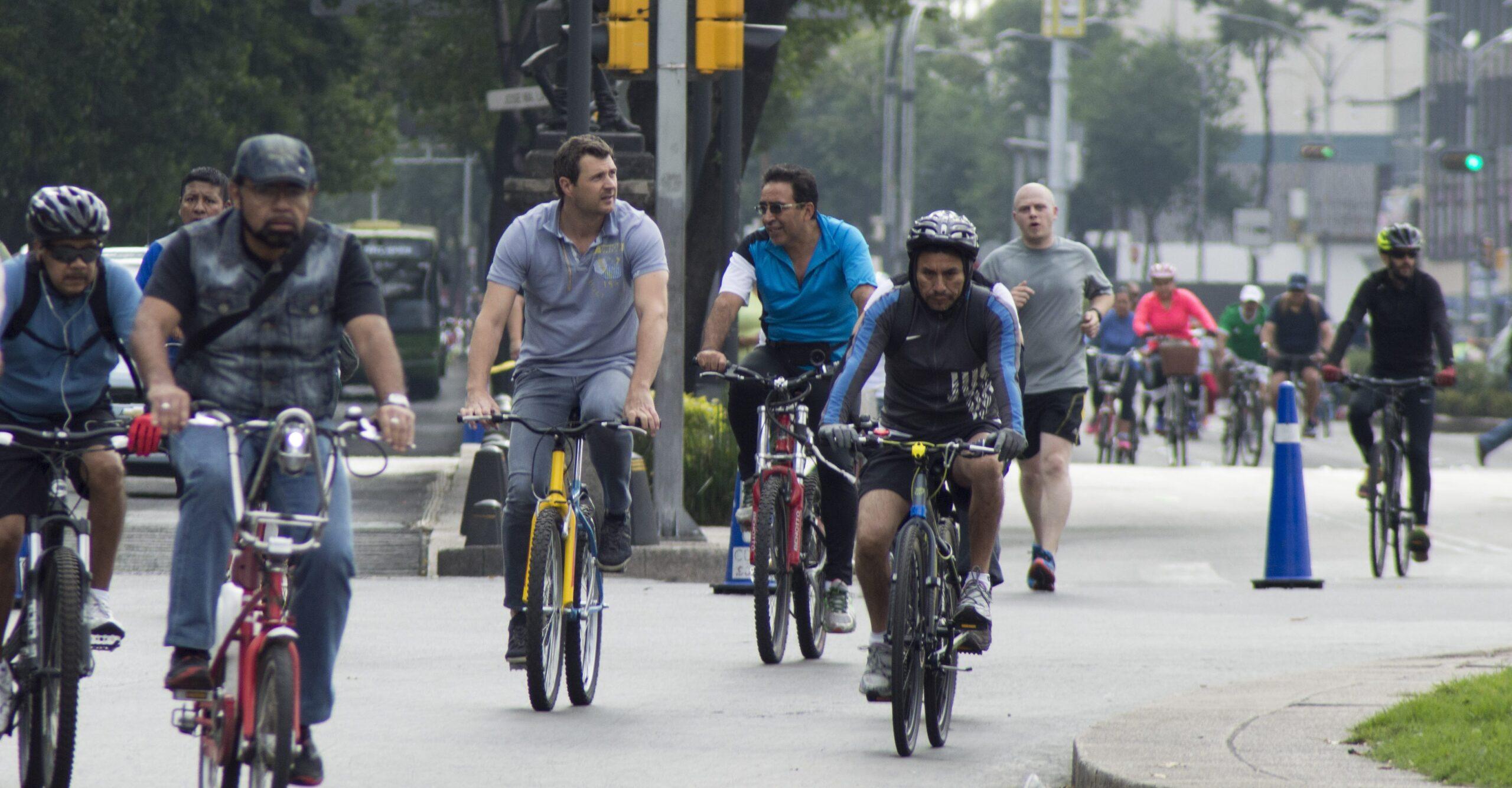 Sendero compartido en Reforma y Eje Central, promete a ciclistas el gobierno de la CDMX