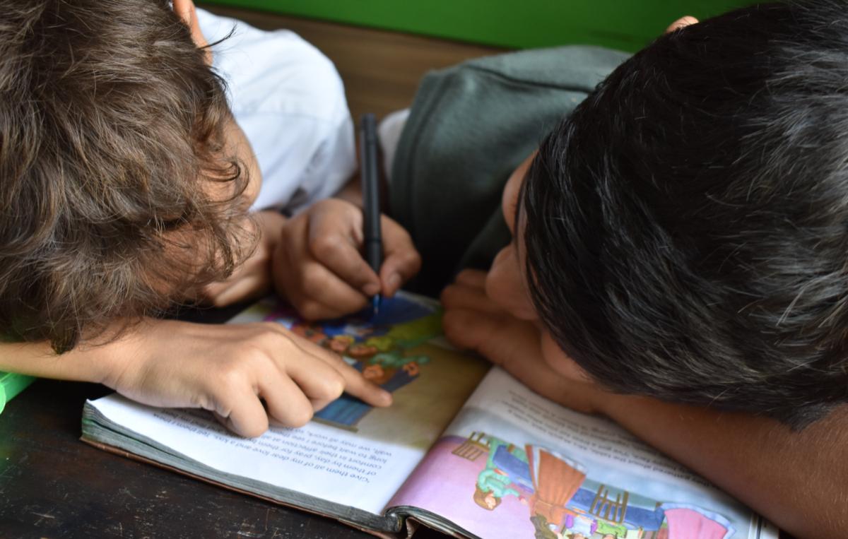 *¡Todes a leer!* Por cada 20 minutos que leas, un niñe recibirá un libro