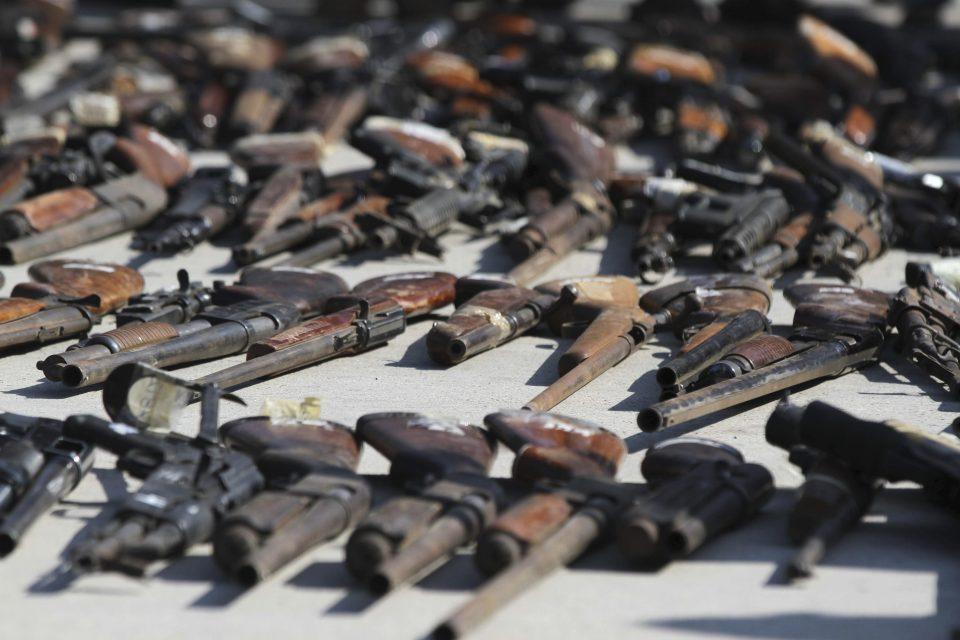 6 de cada 10 mexicanos, en contra de que se permita tener armas de fuego en casa: Parametría