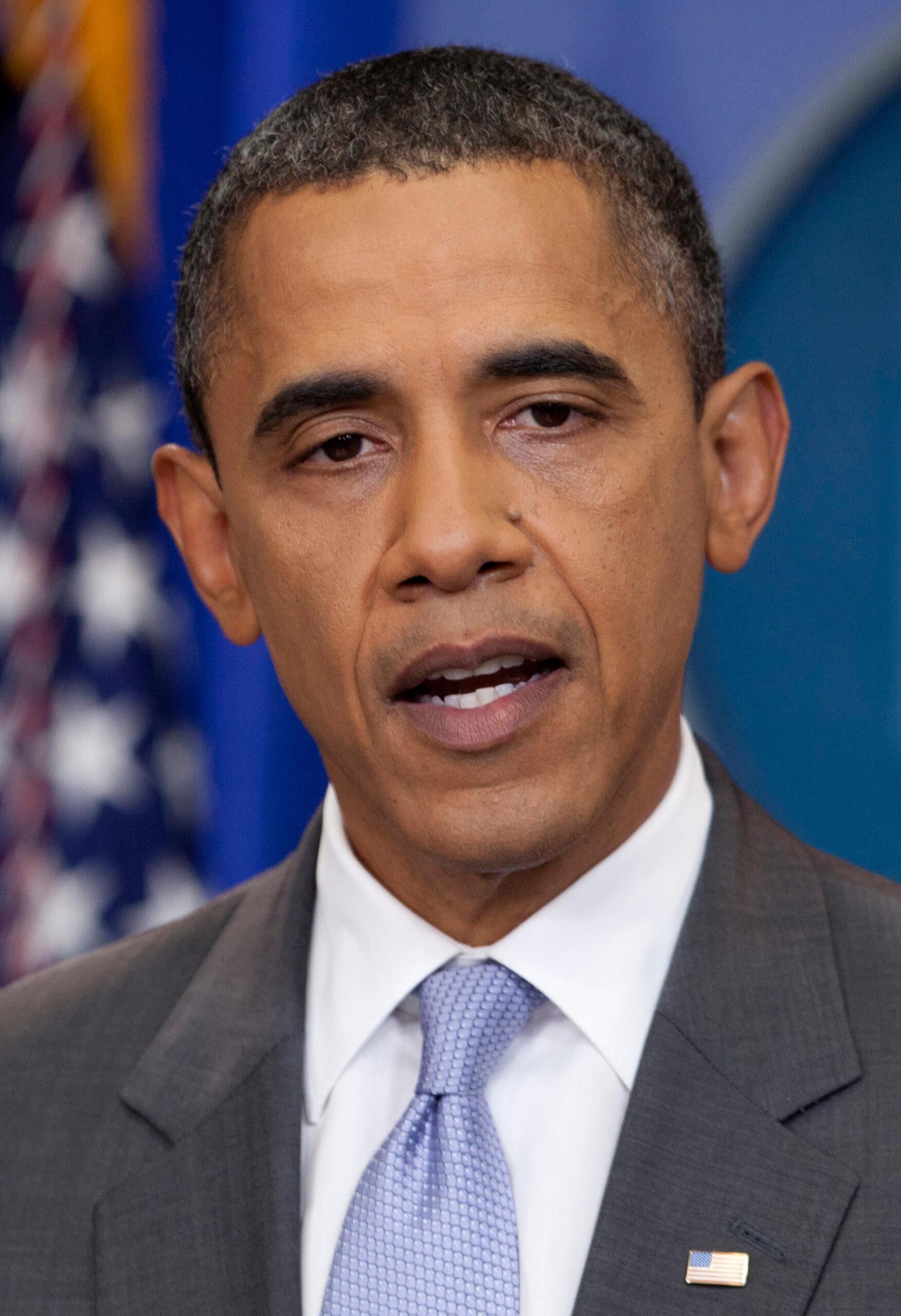 Obama se rindió con el acuerdo para elevar la deuda: Paul Krugman