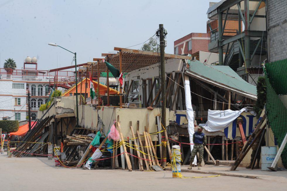 El ingeniero que avaló seguridad del Rébsamen revisa escuelas para que reinicien operaciones