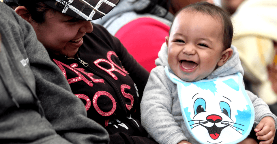 La Suprema Corte apoya que los padres en la CDMX decidan qué apellido va primero