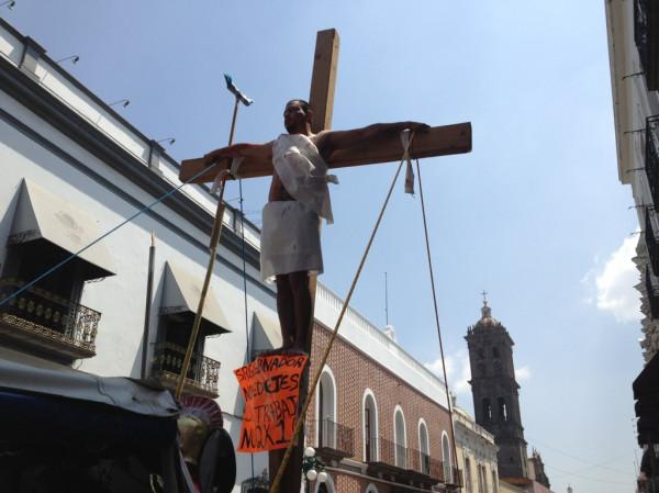 Mototaxistas de Puebla piden préstamos a “El Chapo” para comprar vehículos