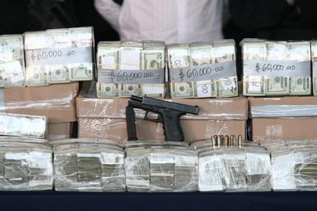 Hacienda calcula en 10 mil mdd el lavado de dinero en México