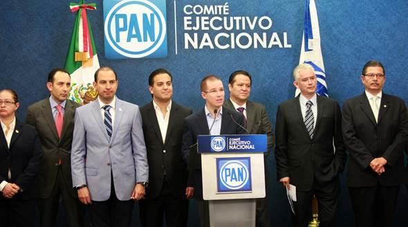 PAN presenta iniciativa de reforma en seguridad; va contra el mando único