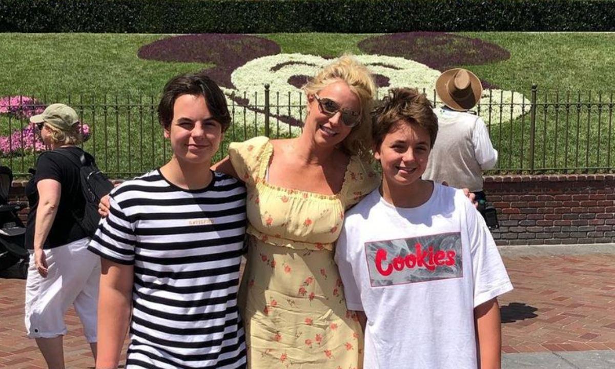 ‘Es una mamá siendo una mamá’: *Las reacciones a los videos de Britney Spears* con sus hijos