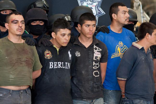 Detienen a ocho presuntos miembros de “Los Caballeros Templarios”