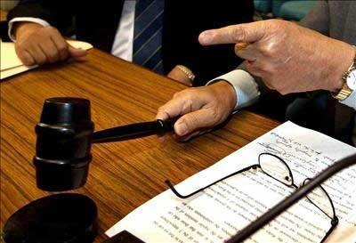 Avanza en el Senado ley que <i>acerca</i> el amparo a más personas