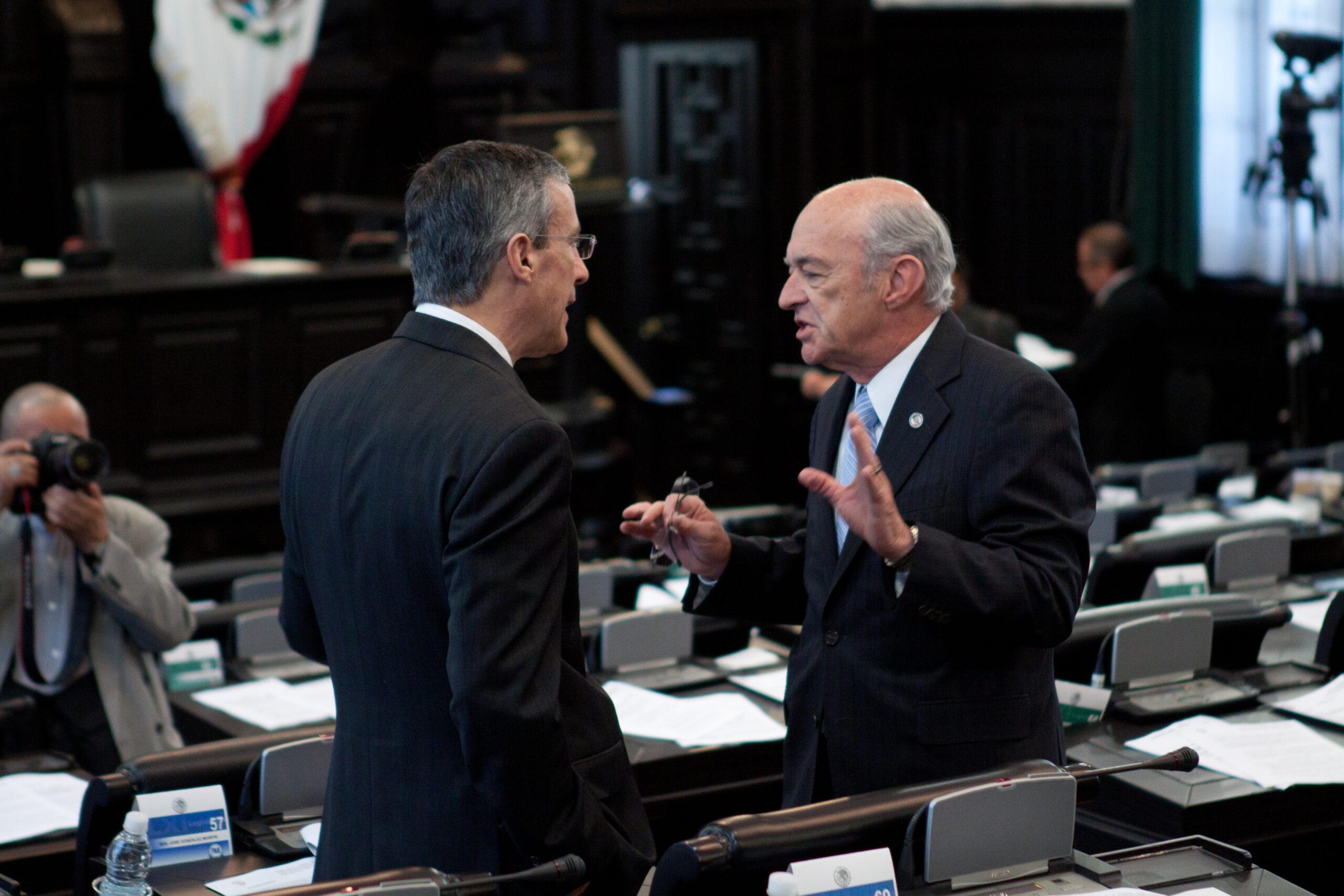 Exgobernador de NL renuncia al PAN; “se inundó de corrupción”