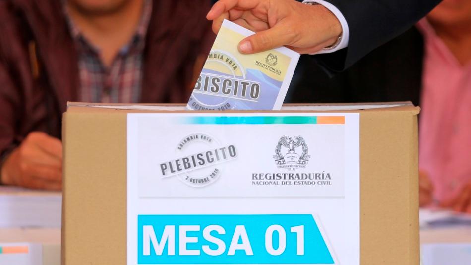 Gana el no al acuerdo de paz con las FARC, y Colombia amanece en la incertidumbre