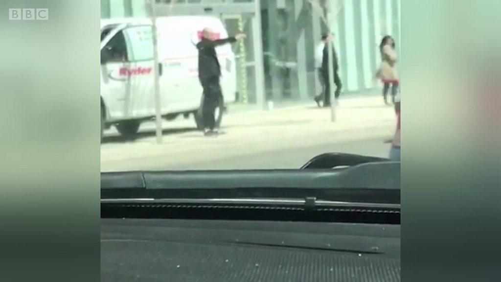 Canadá: cómo el policía “héroe” de Toronto logró detener sin matar al hombre que acabó con la vida de 10 personas en un atropello masivo