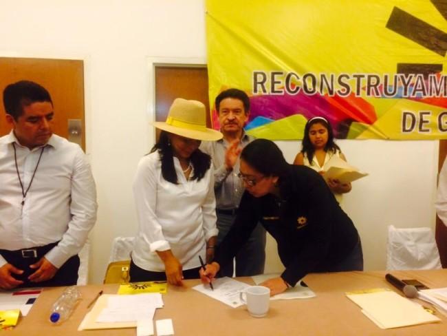 PRD elige a Beatriz Mojica como candidata al gobierno de Guerrero