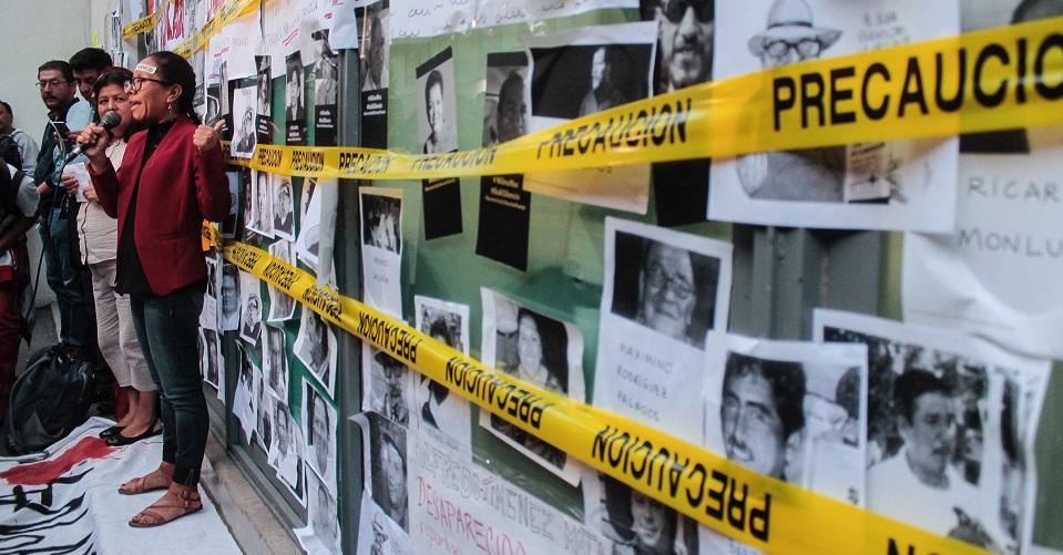 Detienen a un expolicía federal por agredir a un periodista en Michoacán