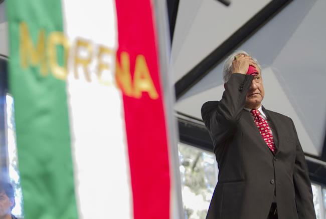 Eligen a AMLO presidente del Consejo de Morena