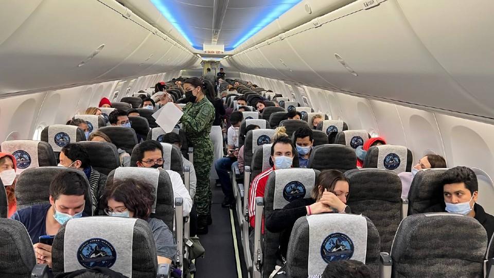 México evacuó a 81 personas que huyeron de ataques en Ucrania
